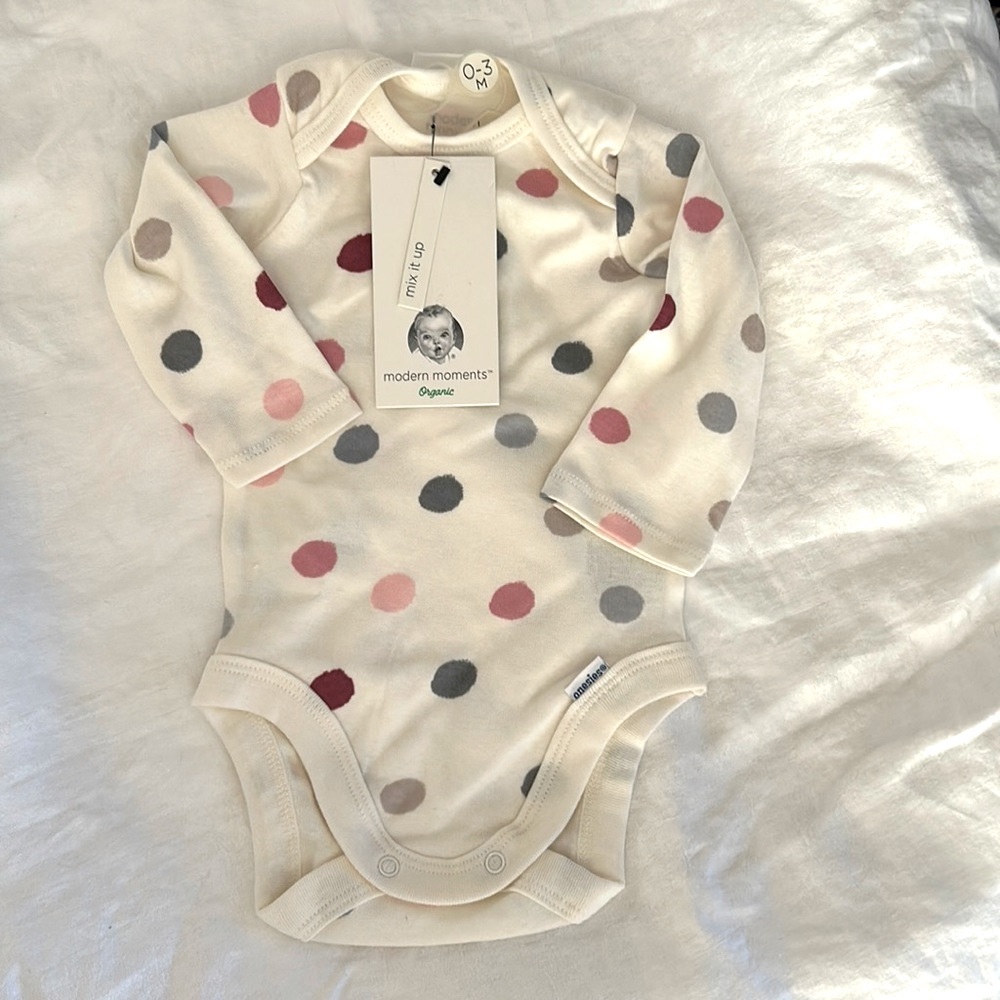 Modern Moments by Gerber Organic Cotton Long Sleeve Onesie Polka Dot 0-3M NWT
